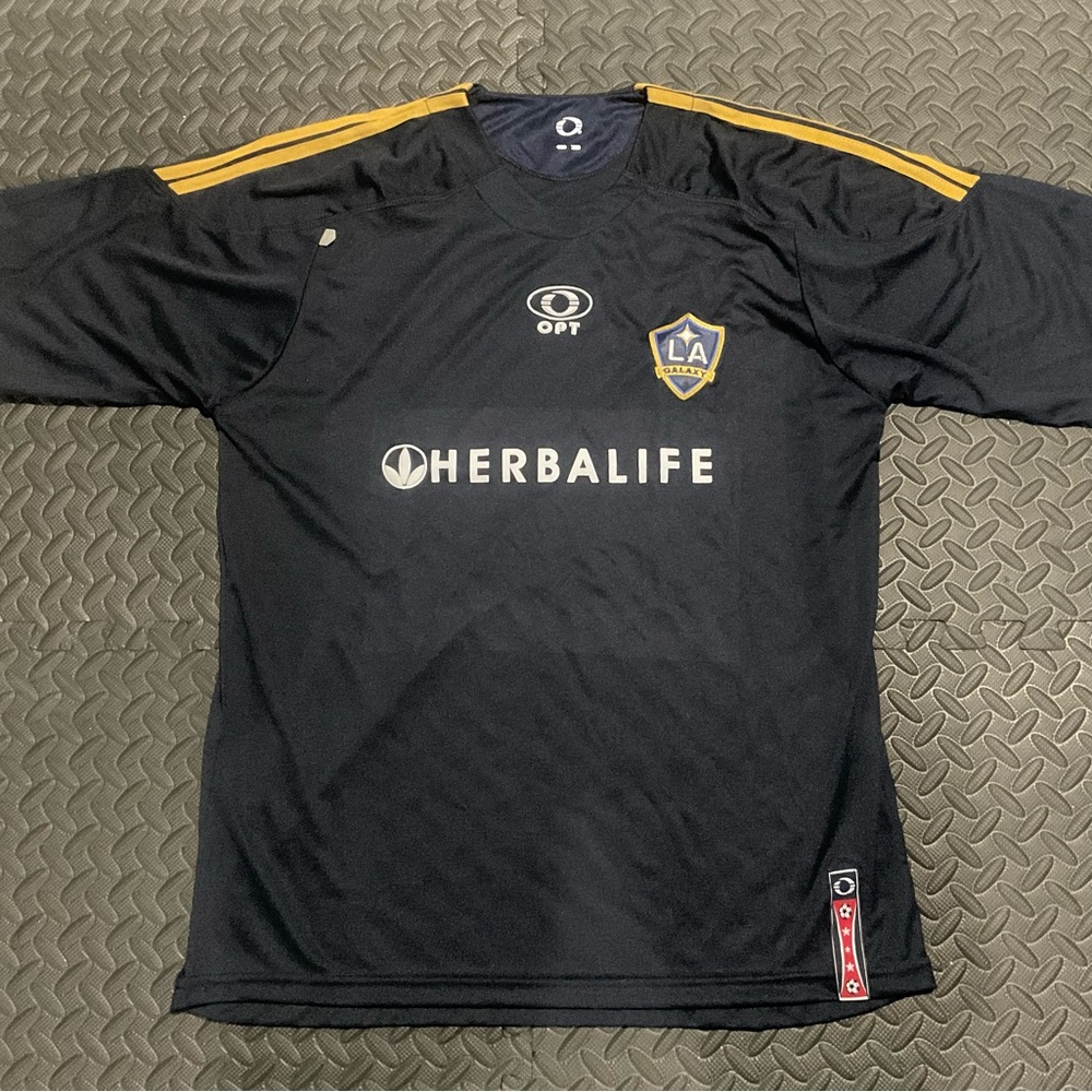 Beautiful Galaxy men soccer jersey size x-l